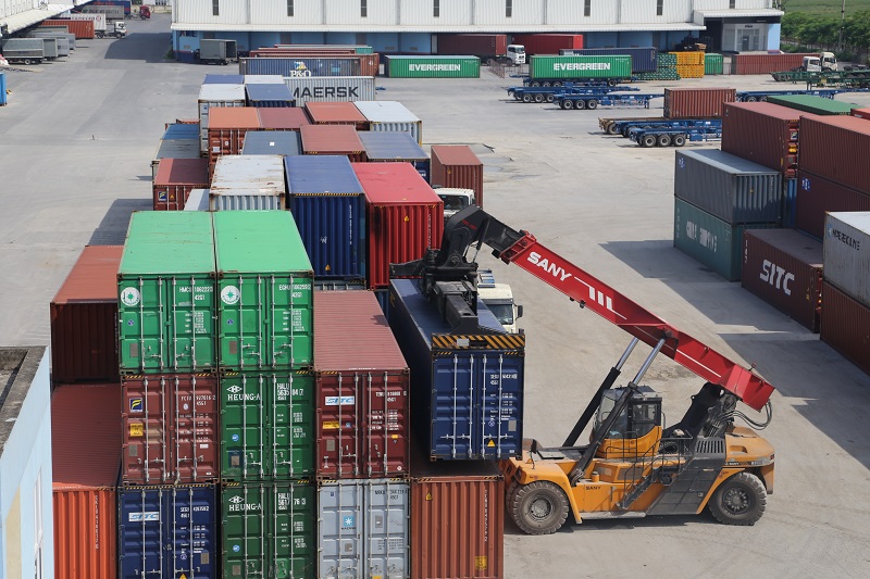 Bãi đỗ container - Logistics Bắc Kỳ - Công Ty Cổ Phần Đầu Tư Bắc Kỳ